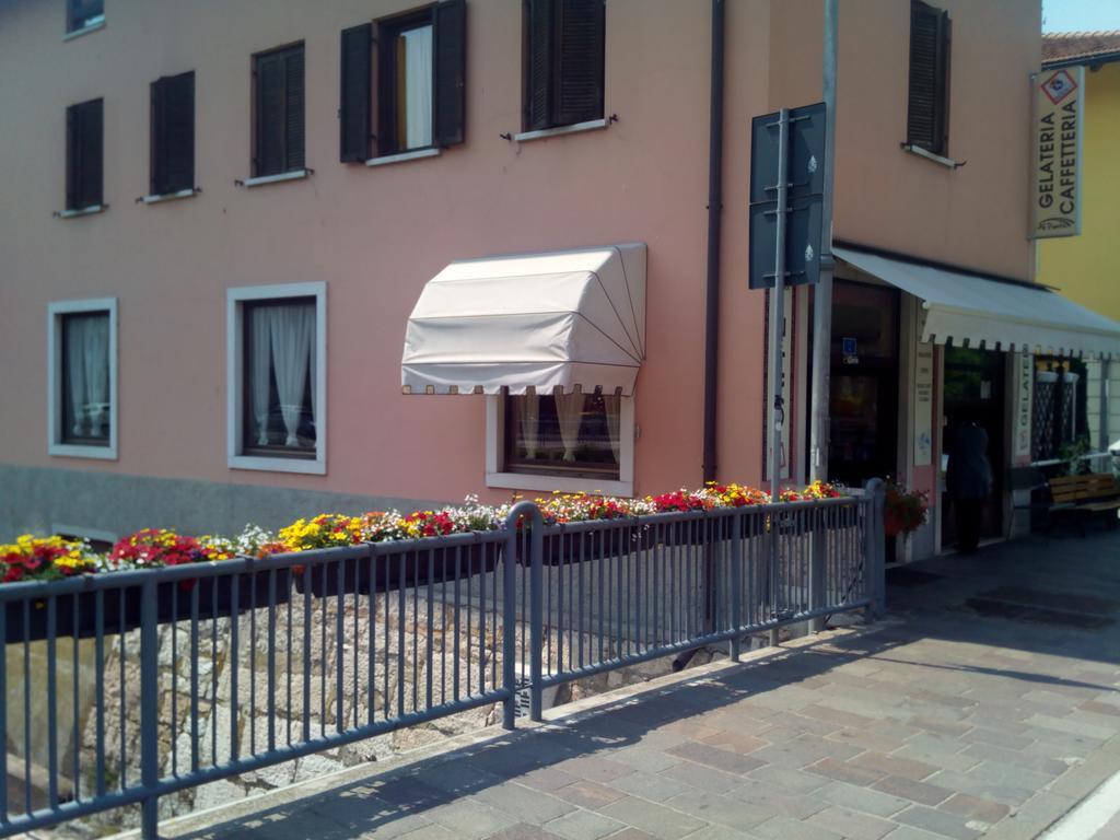 Alloggio Ponte Dei Cavalleggeri 호텔 트렌토 외부 사진