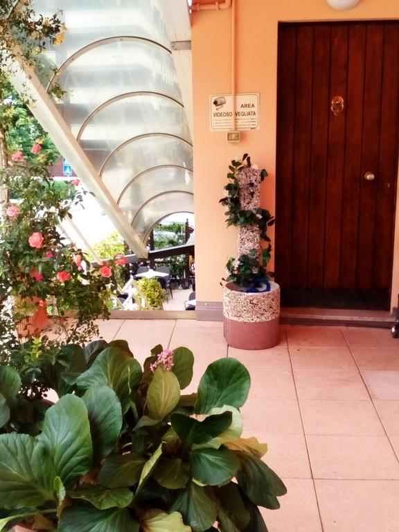 Alloggio Ponte Dei Cavalleggeri 호텔 트렌토 외부 사진