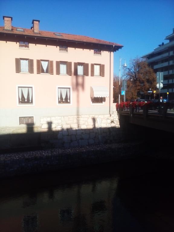 Alloggio Ponte Dei Cavalleggeri 호텔 트렌토 외부 사진